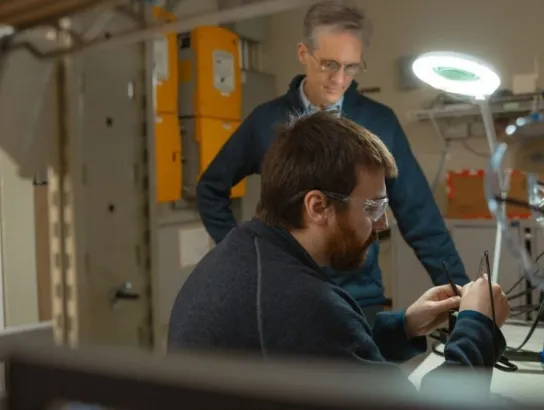 NSCC Rayleigh Partnership (people in a lab)